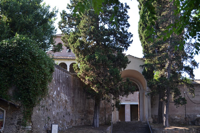 “Delizie Cittadine: il RIONE SAN SABA”